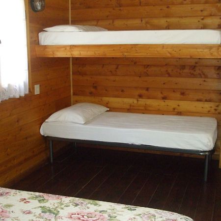 Camping Azzurro براتشيانو المظهر الخارجي الصورة